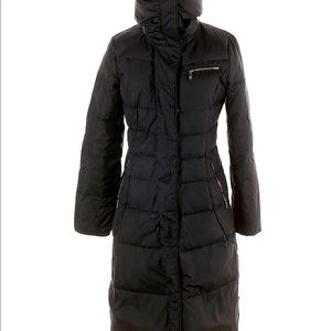 Like NEW COLE HAAN LIGHTWEIGHT ZIPPER, Snaps to secure fit, knee length